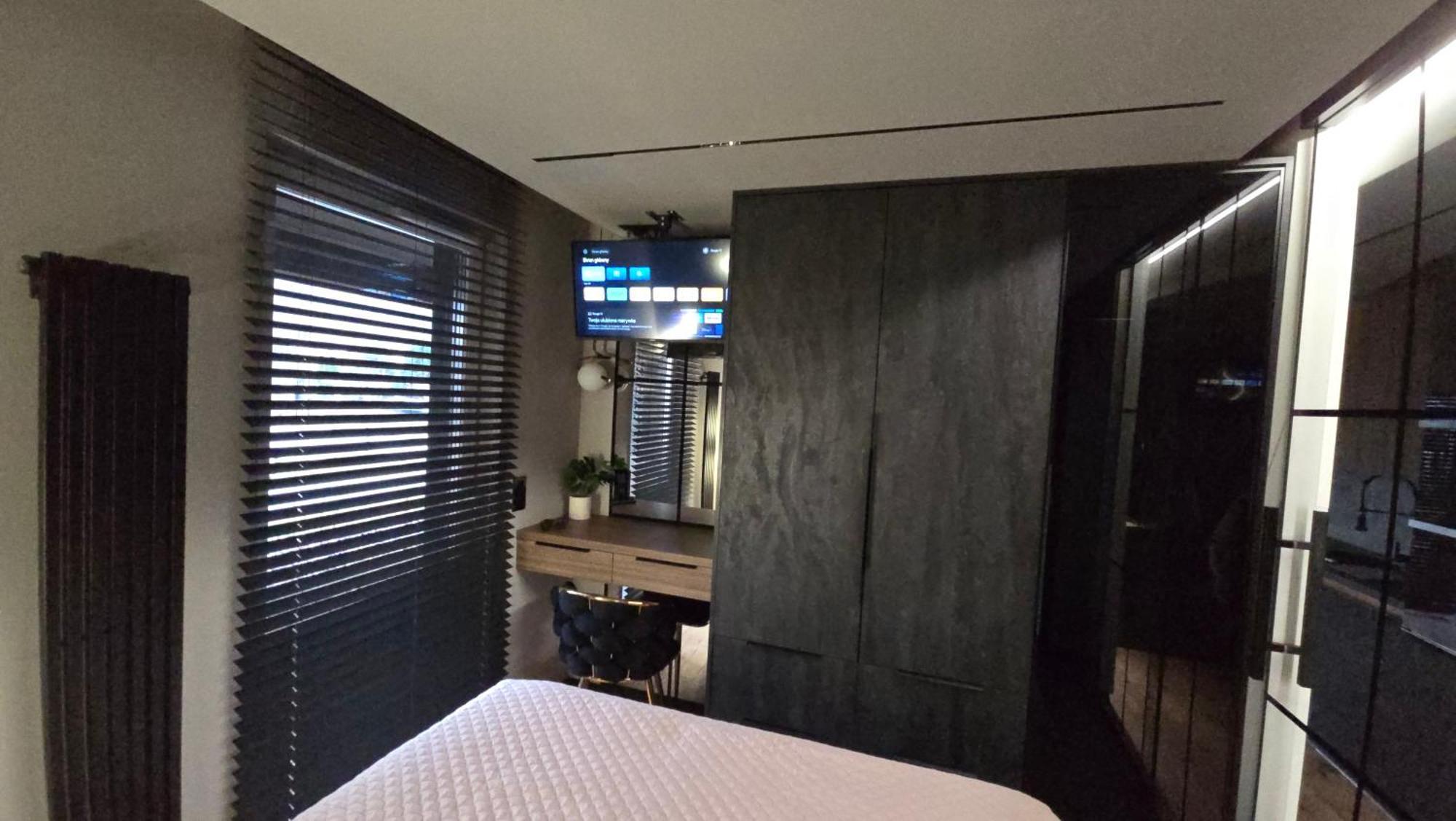 Apartament Dark Prestige New ! - Dostep 24H, Projektor , Garaz Podziemny , Klimatyzacja , Duzy Taras Kielce Eksteriør bilde