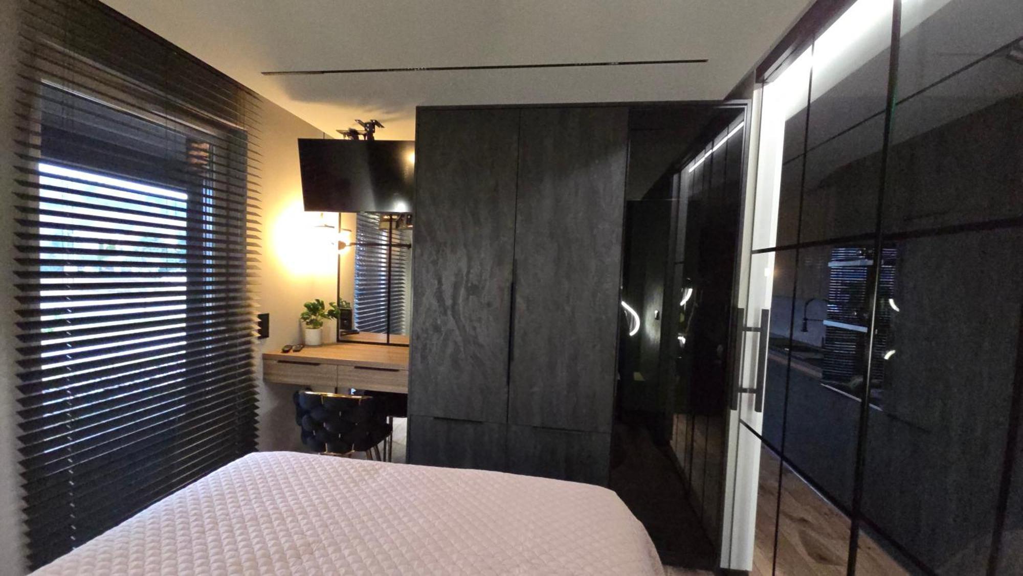 Apartament Dark Prestige New ! - Dostep 24H, Projektor , Garaz Podziemny , Klimatyzacja , Duzy Taras Kielce Eksteriør bilde