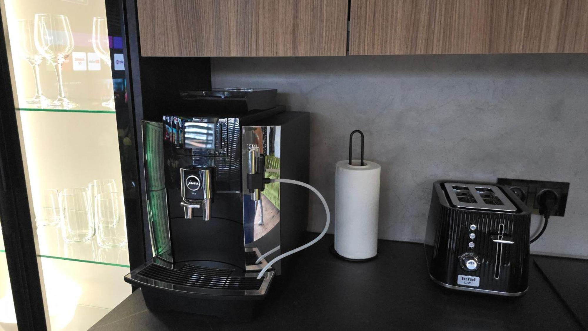 Apartament Dark Prestige New ! - Dostep 24H, Projektor , Garaz Podziemny , Klimatyzacja , Duzy Taras Kielce Eksteriør bilde